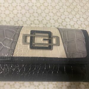 Guess wallet in great condition black gray and cream